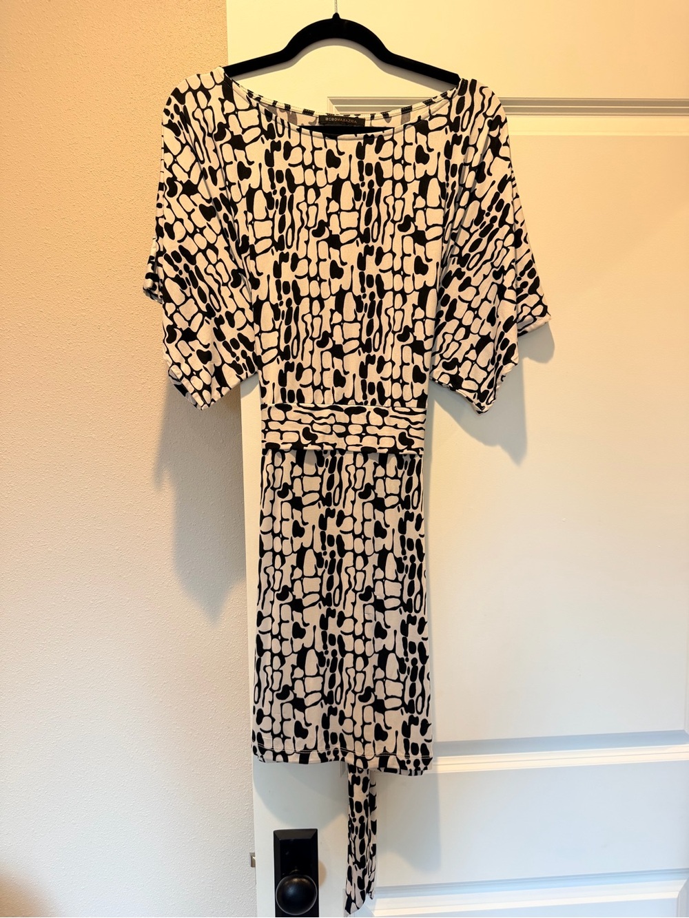 BCB GMaxAzria Black and White Abstract Print Midi Dress